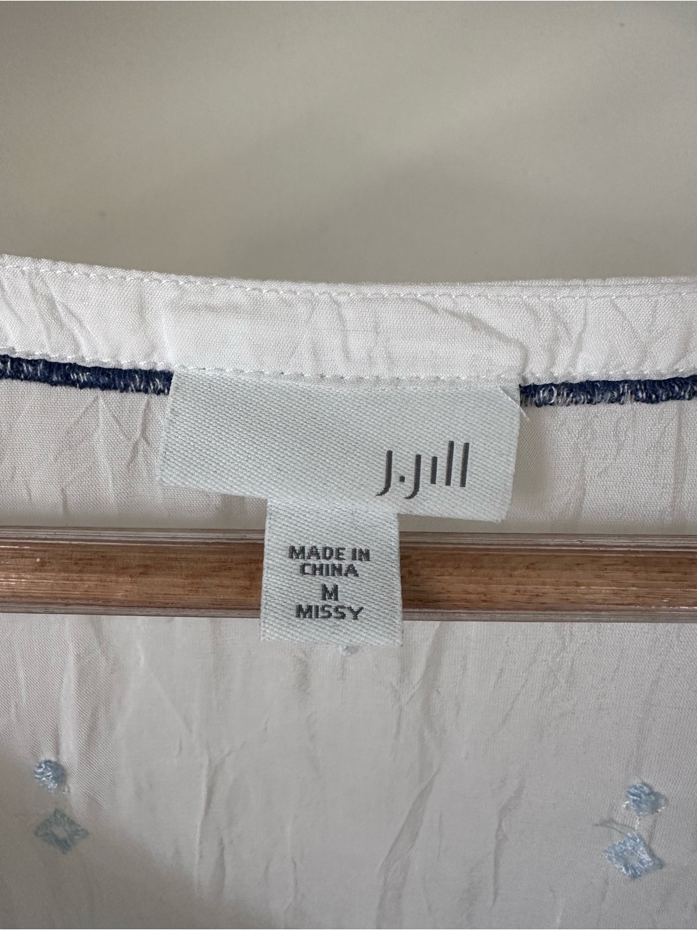 J. Jill White Peasant Tunic with Blue Floral Embroidery - Picture 5 of 9